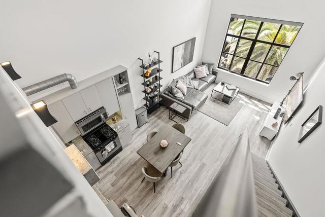 334 Santana Row, San Jose CA: https://media.crmls.org/mediaz/f363df6b-edc3-416c-b896-2c9b38077e1b.jpg