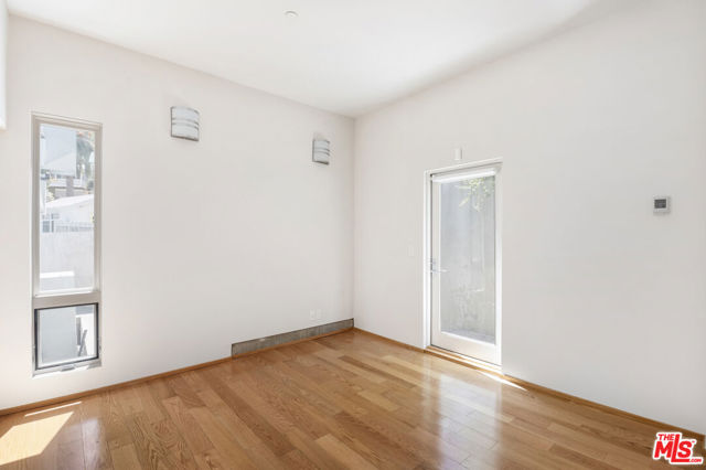 1801 Baxter Street, Los Angeles CA: https://media.crmls.org/mediaz/f36469c7-81cb-4edb-9776-e75820cb072a.jpg