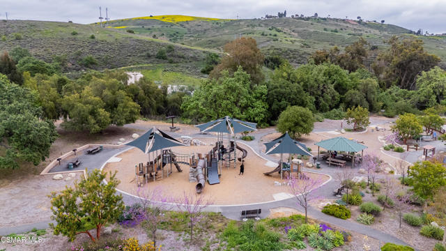 2152 Coalfax Court, Thousand Oaks CA: https://media.crmls.org/mediaz/f3649ce8-8886-445b-9464-c869c7f1c232.jpg