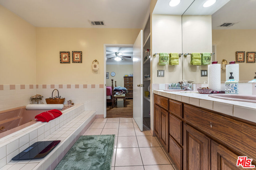 MLS #25620613 image #34