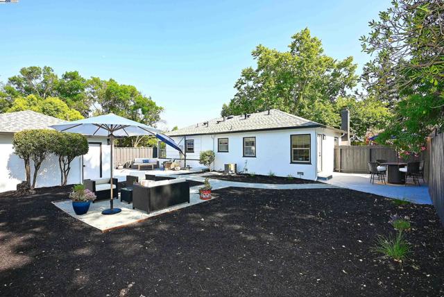 3208 McNutt, Walnut Creek CA: https://media.crmls.org/mediaz/f3654da1-3fdf-4d49-af9b-8359754ec02c.jpg