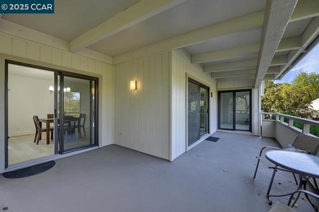 3350 Rossmoor Pkwy, Walnut Creek CA: https://media.crmls.org/mediaz/f365f0d2-6c2e-47b4-9212-0fae37f0ef34.jpg