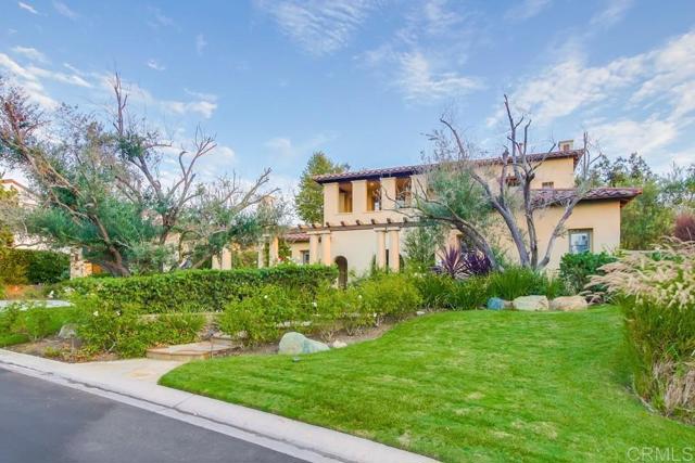 8308 Top O The Morning Way, San Diego CA: https://media.crmls.org/mediaz/f36633c4-4f6e-45a9-ab4a-956e4392eb02.jpg