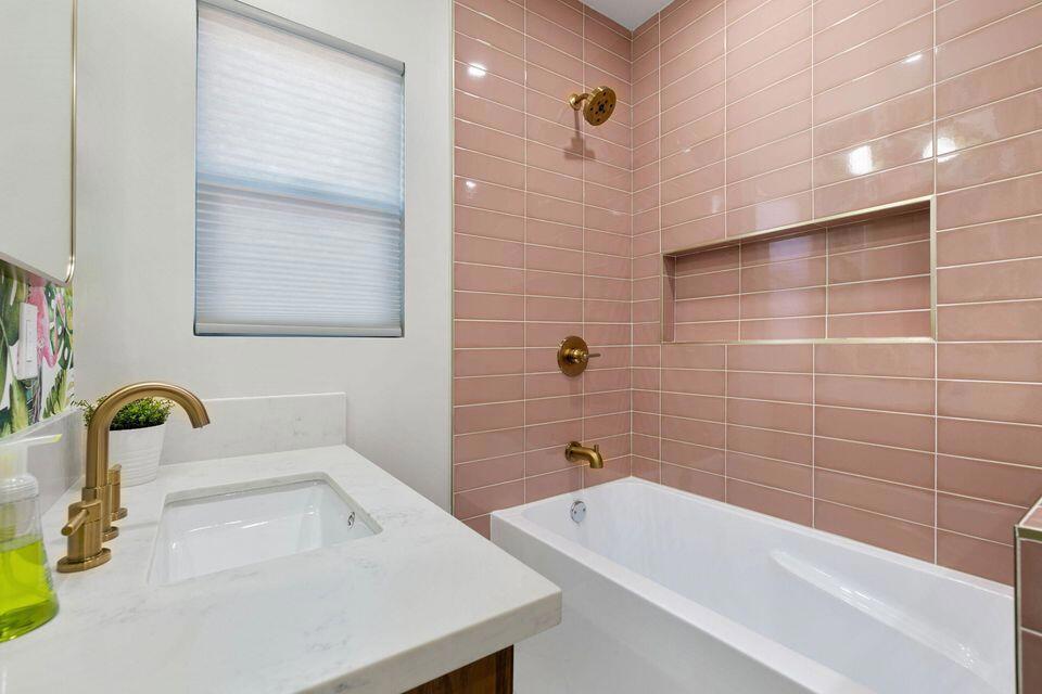 MLS #219140068DA image #9