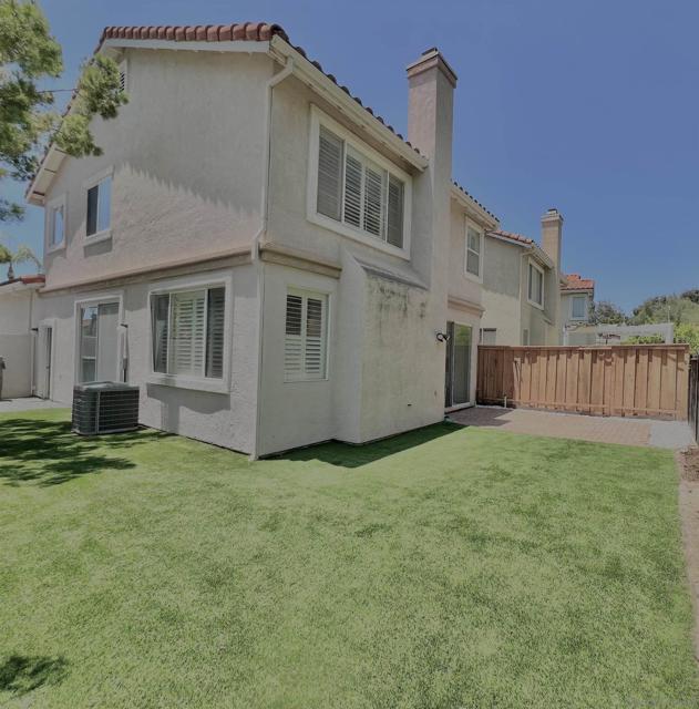 9539 Compass Point Dr S, San Diego CA: https://media.crmls.org/mediaz/f367c51c-b3a3-4e9a-b9dc-671e8172673a.jpg