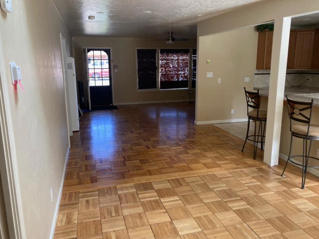 225 Loma Drive, Salinas CA: https://media.crmls.org/mediaz/f3681b2d-7a10-4c3a-92f1-99e83b321a0e.jpg