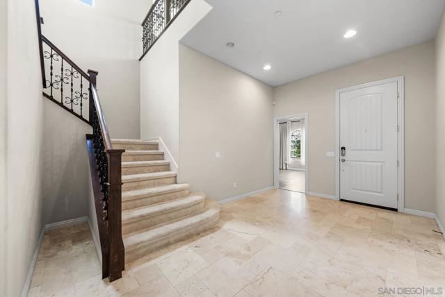 1797 Santa Christina Ave, Chula Vista CA: https://media.crmls.org/mediaz/f3694205-eda9-4873-8ec6-cb2567222d88.jpg