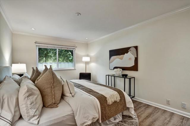 1070 Mercedes Avenue, Los Altos CA: https://media.crmls.org/mediaz/f3694a2a-0e7f-4d86-a8f6-60315f284cf5.jpg