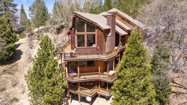 30097 Enchanted Way, Running Springs CA: https://media.crmls.org/mediaz/f36964bc-f792-4fae-b874-0781568cbec7.jpg