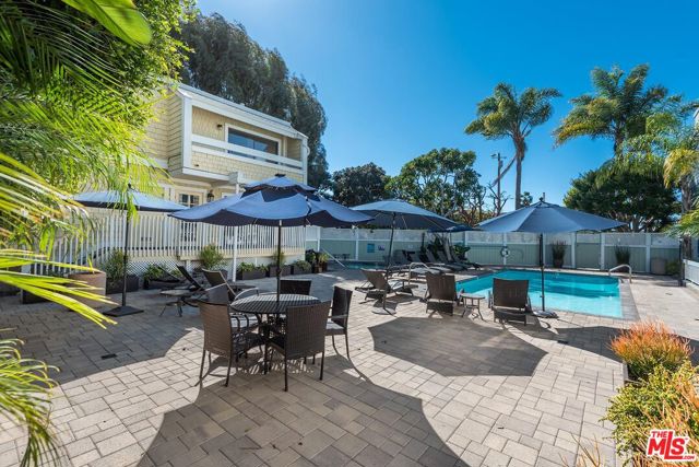 3516 Via Dolce, Marina del Rey CA: https://media.crmls.org/mediaz/f36a18db-e796-4572-9363-97e24b858cc7.jpg
