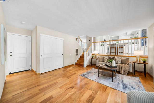 868 Madeira Dr, Pleasanton CA: https://media.crmls.org/mediaz/f36a1b99-9fad-4683-968d-851c89f14f4c.jpg