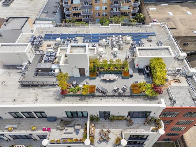 1645 Pacific Avenue, San Francisco CA: https://media.crmls.org/mediaz/f36a96e4-3704-4cfa-9121-eb55a858b0ee.jpg