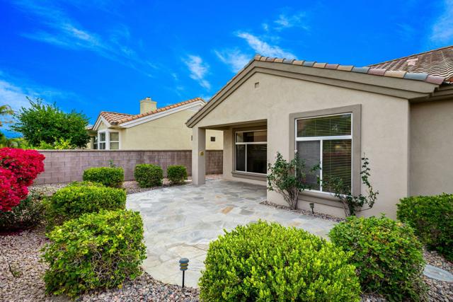78462 Palm Tree Avenue, Palm Desert CA: https://media.crmls.org/mediaz/f36ad49a-5240-4990-a00c-e9d77b9a6229.jpg