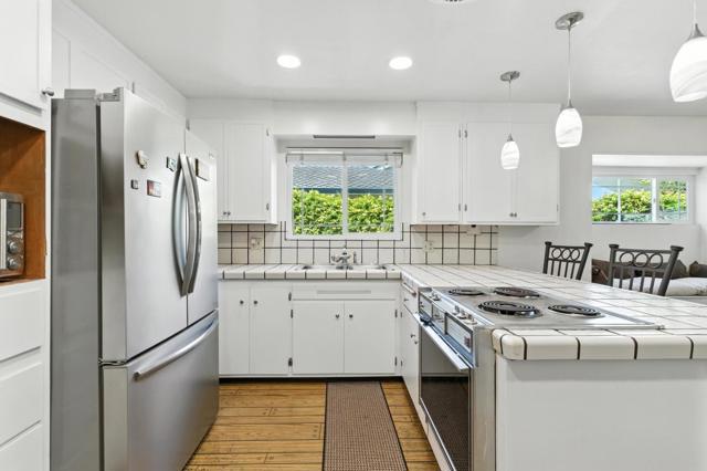 5222 Keystone Drive, Fremont CA: https://media.crmls.org/mediaz/f36b665d-e5a3-4751-a5b4-3c367b7bfcea.jpg