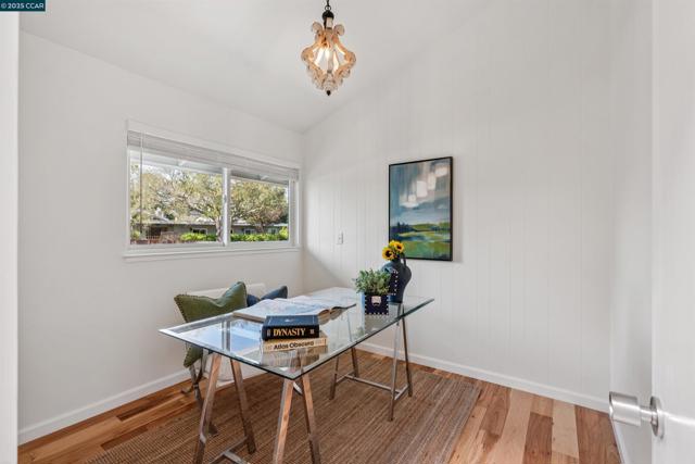 3803 Quail Ridge Road, Lafayette CA: https://media.crmls.org/mediaz/f36b9fe2-03b5-4bd5-9bf6-85e684828183.jpg