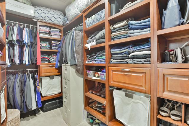 1932 Corte Cantanta, Chula Vista CA: https://media.crmls.org/mediaz/f36ce393-4f12-4967-aef7-4d7222673594.jpg