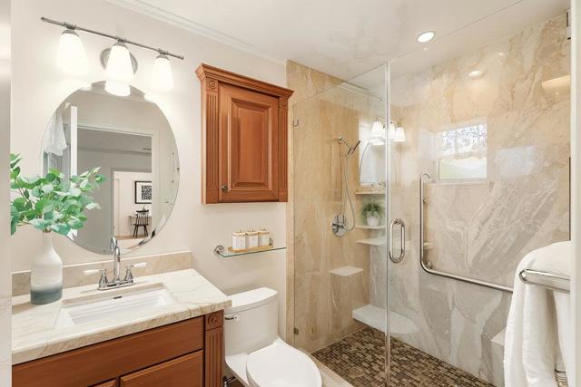 511 Marine View Avenue, Belmont CA: https://media.crmls.org/mediaz/f36d0f99-fef5-4f49-b61d-a0df318ec24e.jpg
