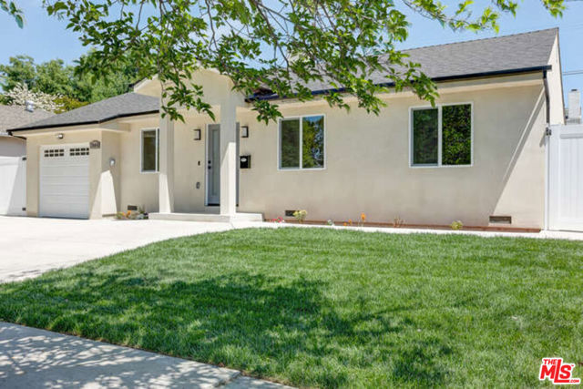 7444 Ostrom Avenue, Van Nuys CA: https://media.crmls.org/mediaz/f36d9707-ab13-453e-8403-873923340fe2.jpg