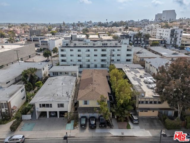 1453 S Westgate Avenue, Los Angeles CA: https://media.crmls.org/mediaz/f36dd3da-1801-4121-89a3-338386b55499.jpg