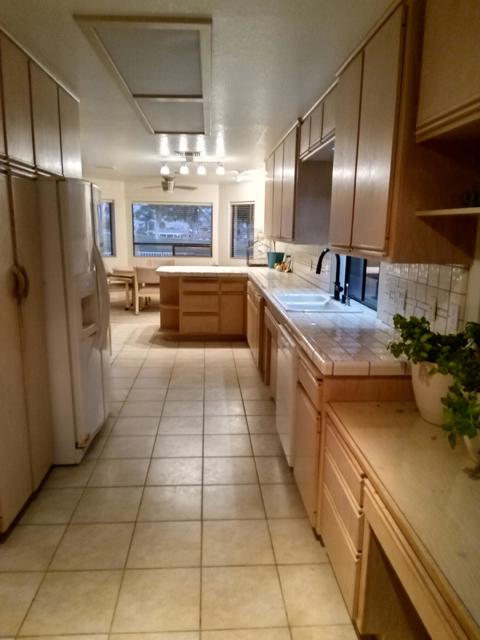 Image 35 of 50 For 8796 Clubhouse Boulevard