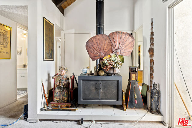 10396 Almayo Avenue, Los Angeles CA: https://media.crmls.org/mediaz/f36e3cf1-e78c-47da-9997-f3a050e95173.jpg