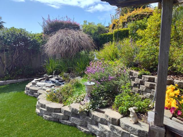 2425 Benson Avenue, Santa Cruz CA: https://media.crmls.org/mediaz/f36ea639-dcbf-4292-9ef6-000fcf51e0a9.jpg