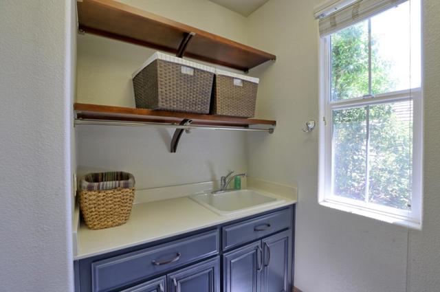 1250 Sunrise Drive, Gilroy CA: https://media.crmls.org/mediaz/f36f7826-43fd-4030-8ecc-55579c826fc1.jpg