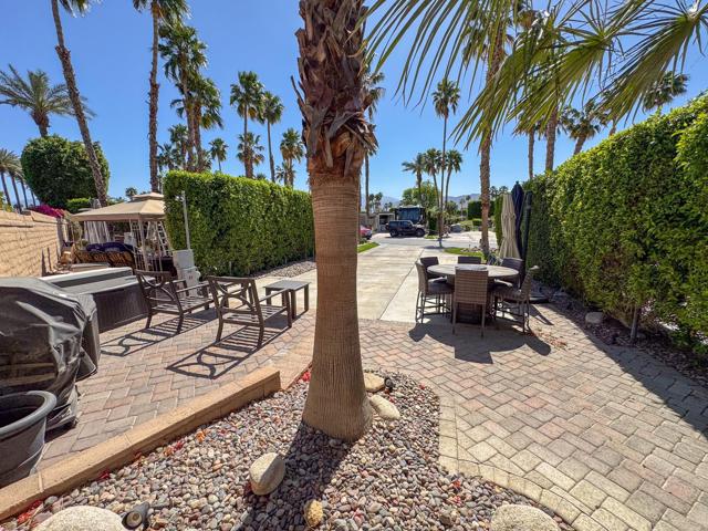 80394 Ave 48, Indio CA: https://media.crmls.org/mediaz/f370213e-4188-4f92-b271-9b035d53e9bc.jpg