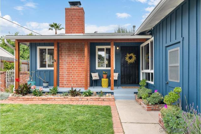 6120 Amaya Dr, La Mesa CA: https://media.crmls.org/mediaz/f370cd25-c888-4bcf-8c71-ef7fc5e1963f.jpg