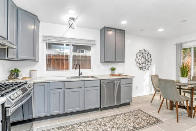 948 Golden Leaf Way, Pittsburg CA: https://media.crmls.org/mediaz/f3711533-0aa6-4829-bf87-1c6a22362c59.jpg