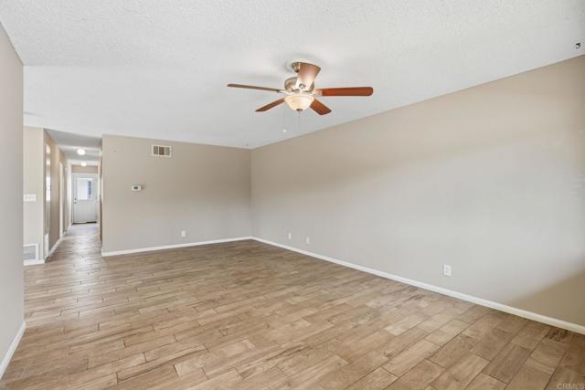 Detail Gallery Image 3 of 27 For 2825 College Bld, Oceanside,  CA 92056 - 3 Beds | 2 Baths