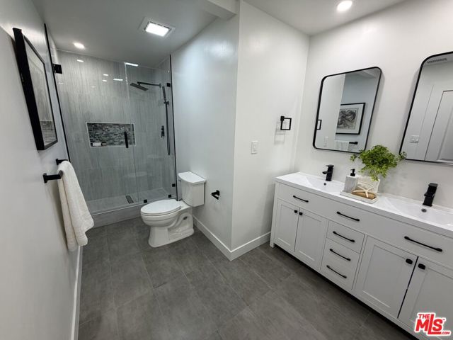 10419 Vassar Avenue photo 23