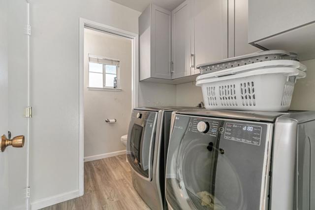 2739 Saint Giles Lane, Mountain View CA: https://media.crmls.org/mediaz/f3725304-f728-488d-be1d-c786408a9be5.jpg