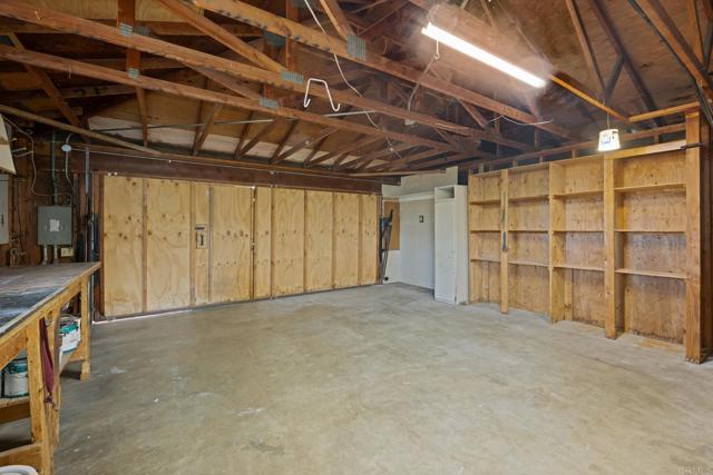6681 Macarthur Drive, Lemon Grove CA: https://media.crmls.org/mediaz/f3725f9b-a78c-4452-aca2-8e3377a6d995.jpg