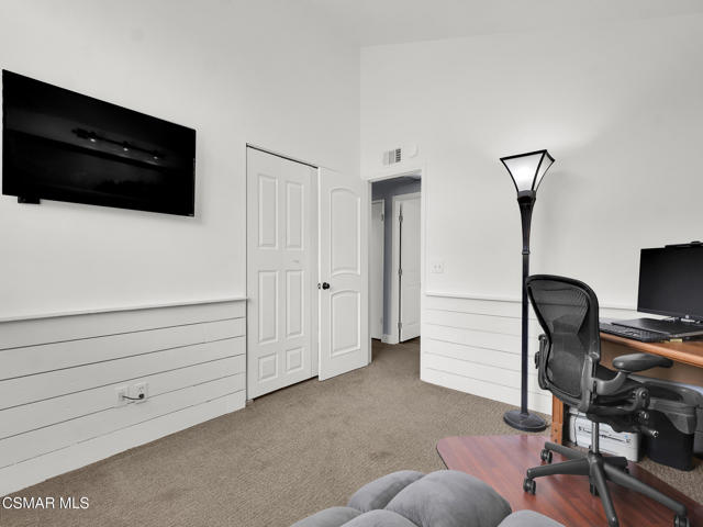 2026 Bridgegate Court, Westlake Village CA: https://media.crmls.org/mediaz/f37496fc-8752-4b36-962b-8ee31c9429a5.jpg