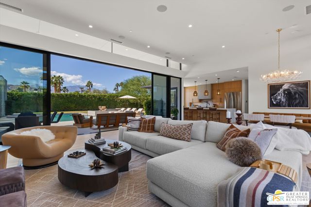 8 Desert Lark Circle, Rancho Mirage, CA 92270