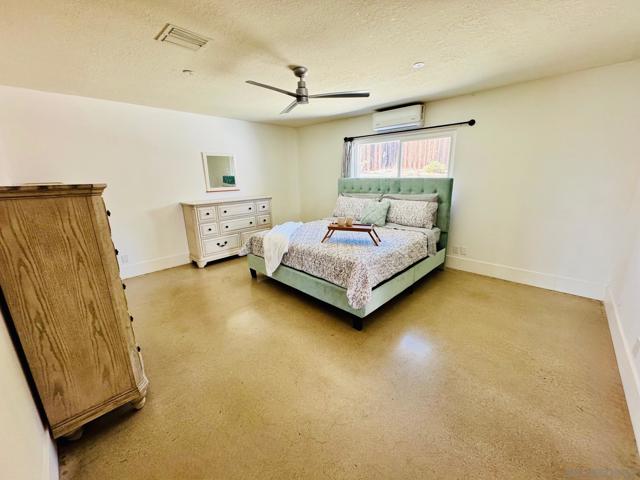 3647 Laketree Dr., Fallbrook CA: https://media.crmls.org/mediaz/f375058f-14c3-4f82-b890-a315185d4769.jpg