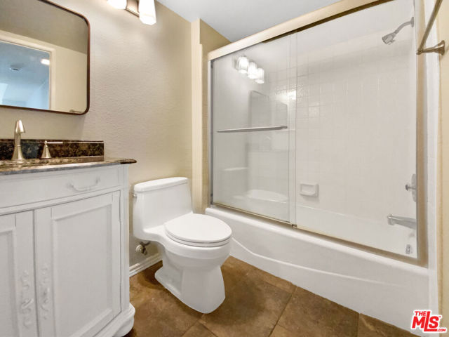 5996 Birdie Drive, La Verne CA: https://media.crmls.org/mediaz/f375b6c9-bbde-48b8-8be7-543f015e42bc.jpg