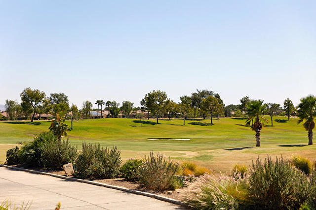 81126 Avenida Lorena, Indio CA: https://media.crmls.org/mediaz/f375e11c-45cb-479d-bc85-a4e7ce5dd980.jpg