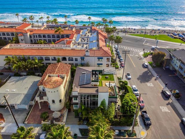 165 Pine Ave, Carlsbad CA: https://media.crmls.org/mediaz/f375f4ec-0c9b-451d-9724-3e814c298f51.jpg