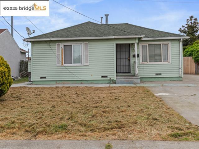 9866 Koford Rd, Oakland CA: https://media.crmls.org/mediaz/f376db0e-9d8d-4dea-b2df-daa816a36f26.jpg