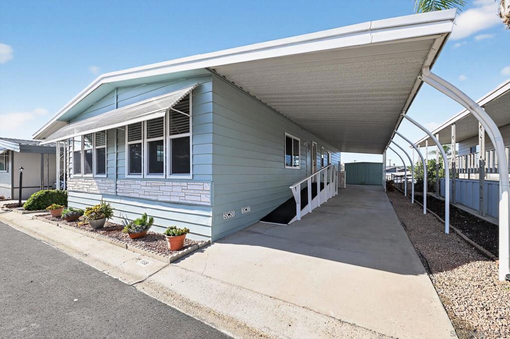 MLS #250043107SD image #13