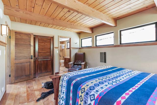 855 Oak Ridge Road, Los Gatos CA: https://media.crmls.org/mediaz/f377c929-ce33-4f1a-9a66-56a3d1c550e2.jpg