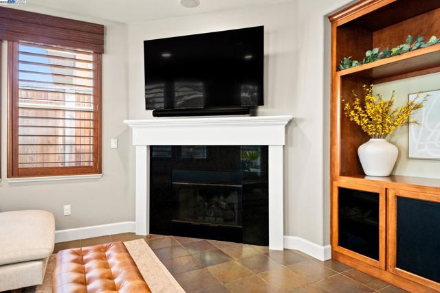 1736 Cottswald St, Danville CA: https://media.crmls.org/mediaz/f3786479-e312-4fe4-adb6-a143890a7ce1.jpg