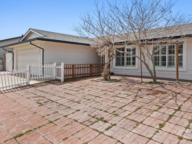 18625 Northridge Drive, Salinas CA: https://media.crmls.org/mediaz/f3788d94-7227-4c02-bded-9a101877cbc4.jpg