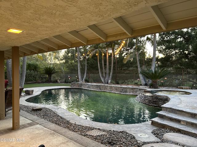 3901 Via Verde, Thousand Oaks CA: https://media.crmls.org/mediaz/f378e7f2-a2ad-4de0-92d5-f07a3716d530.jpg