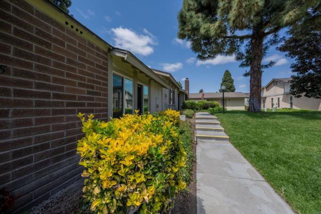 3575 Guava Way, Oceanside CA: https://media.crmls.org/mediaz/f378f0ff-2cb7-4619-bfec-bf4dec2a3305.jpg