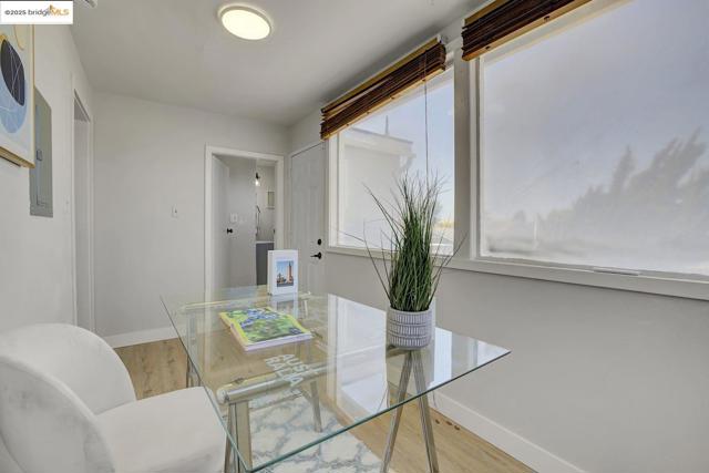 319 S 37Th St, Richmond CA: https://media.crmls.org/mediaz/f3792544-5e0d-4e91-9968-4c28b9ab63e8.jpg