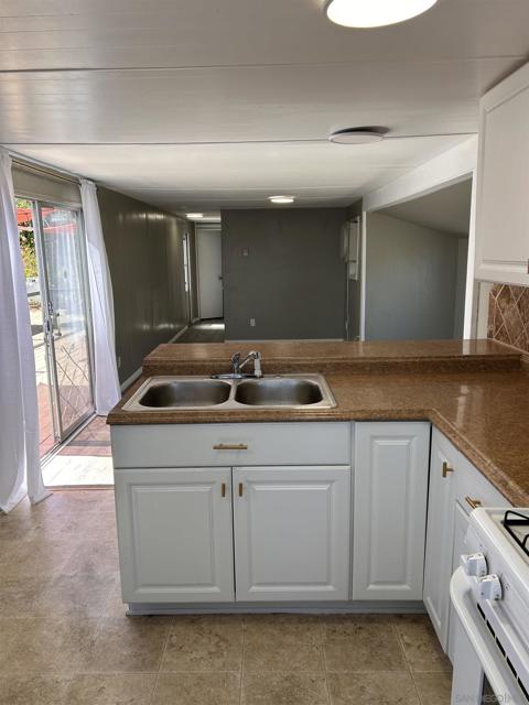351 Palm Canyon Drive, Borrego Springs CA: https://media.crmls.org/mediaz/f37981b1-a5cb-4fca-aa15-855a351fe6f3.jpg