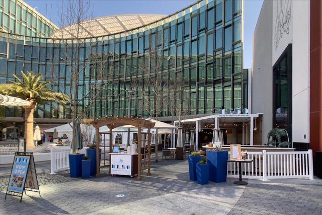333 Santana Row, San Jose CA: https://media.crmls.org/mediaz/f379f815-a056-417e-896b-00476abdab08.jpg